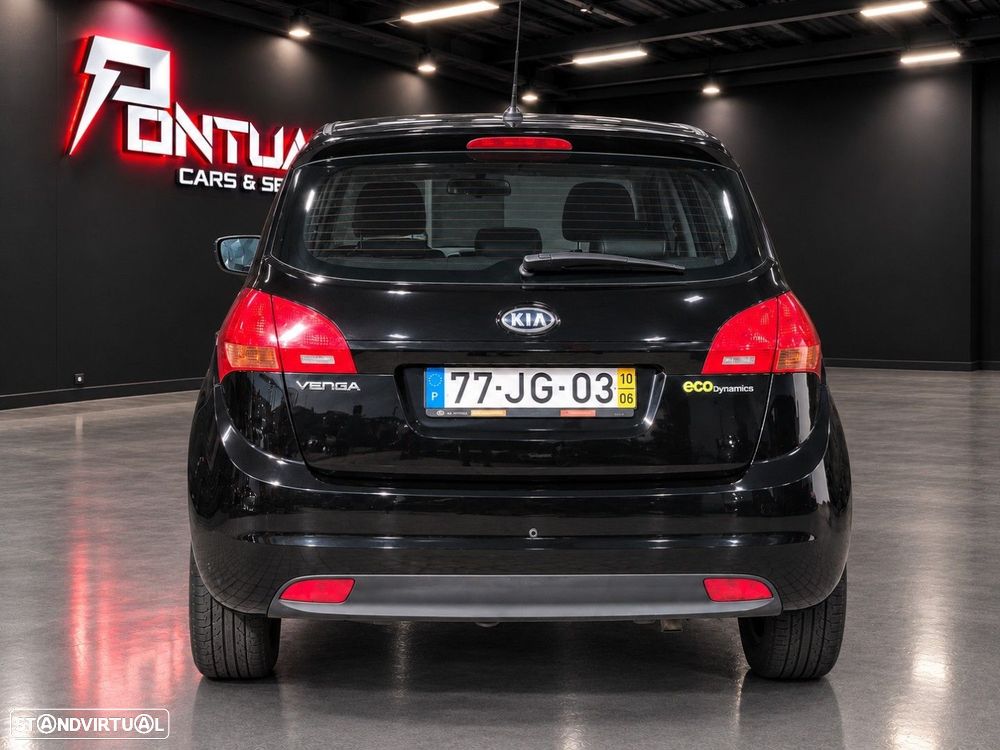 Kia Venga - 23