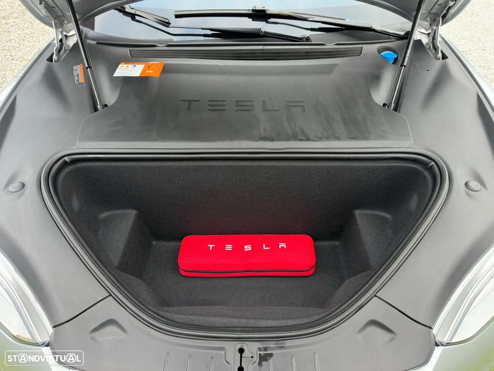 Tesla Model S Performance - 24