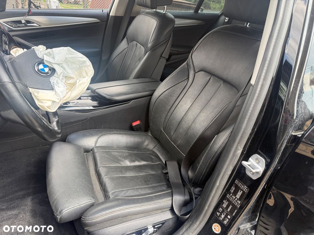 BMW Seria 5 530d xDrive Sport Line - 11