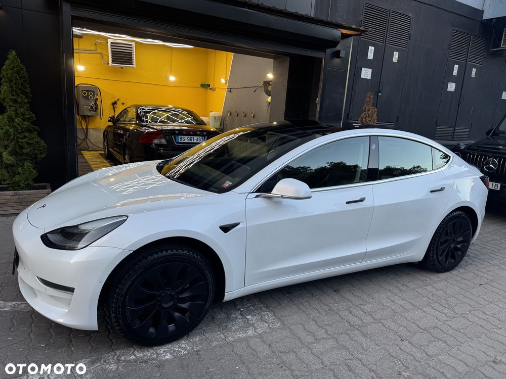 Tesla Model 3 Standard Range Plus - 4