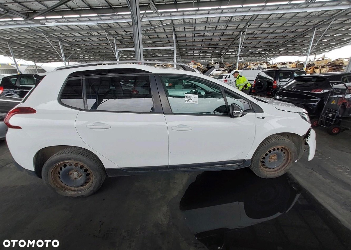 Peugeot 2008 - 4