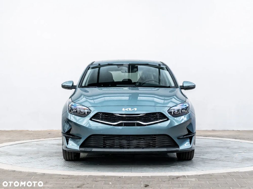 Kia Ceed 1.5 T-GDI Tribute DCT - 11