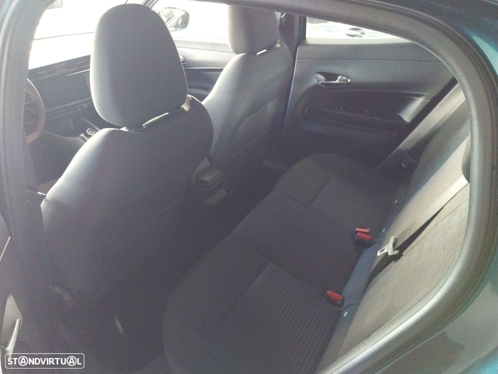 Alfa Romeo Junior 1.2 Ti Q4 eDCT6 - 7