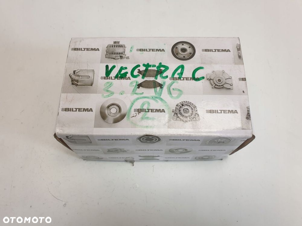 Opel Vectra C Signum 3.2 V6 KLOCKI HAMULCOWE tył - 1