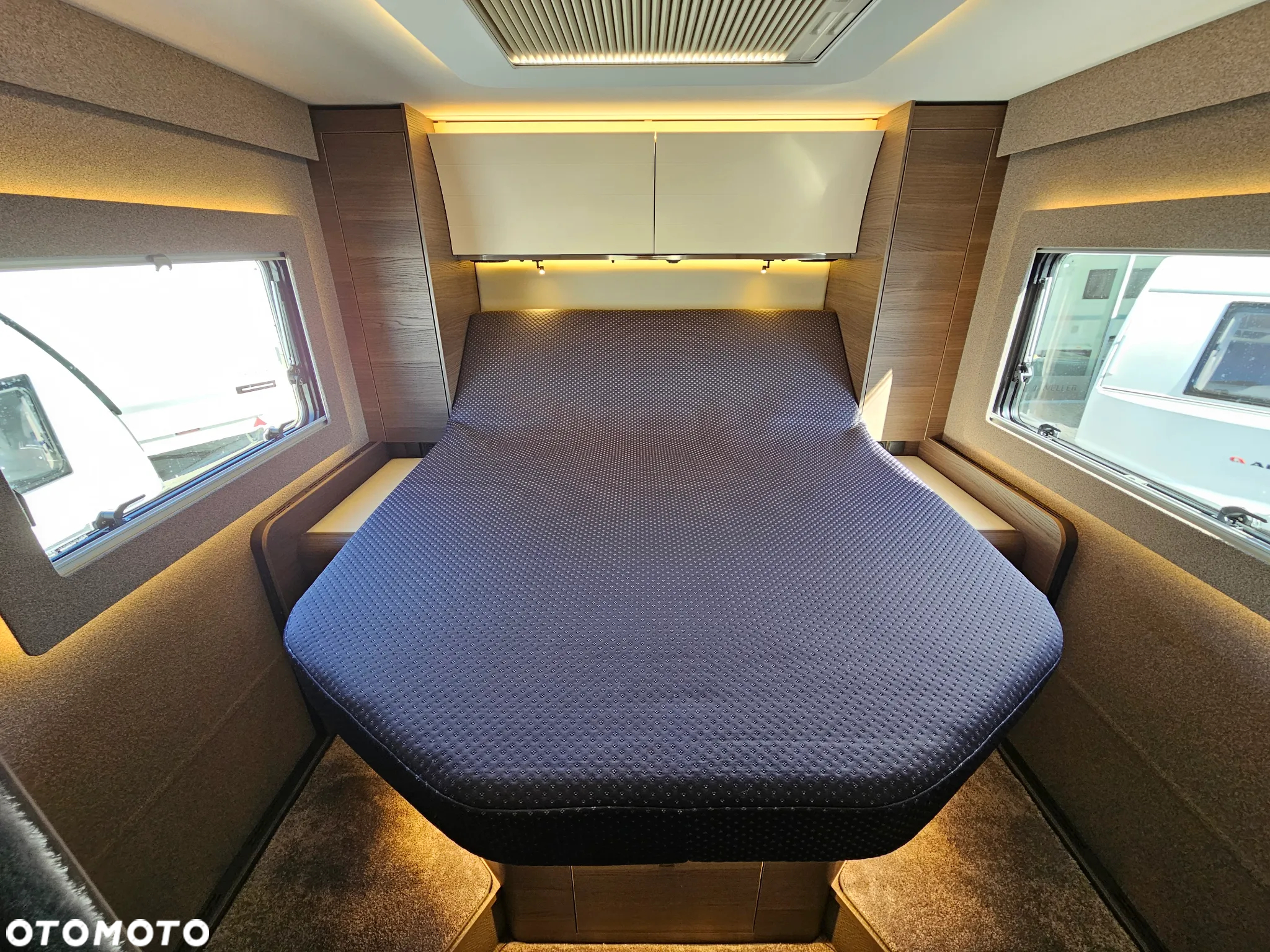 Adria Supersonic 890 LC - 35