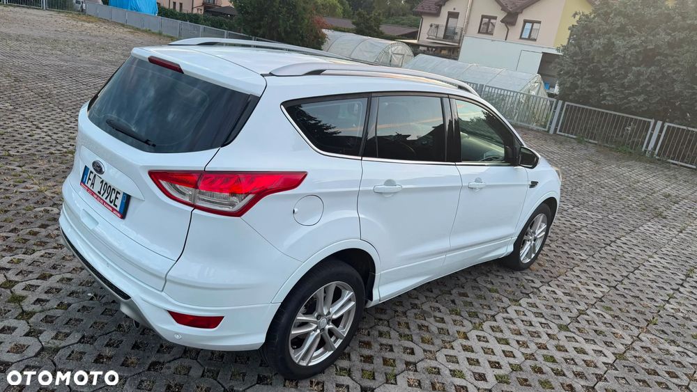 Ford Kuga 2.0 TDCi 4x4 Titanium - 32