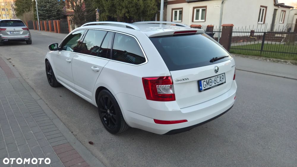 Skoda Octavia 1.6 TDI DPF DSG Elegance - 22