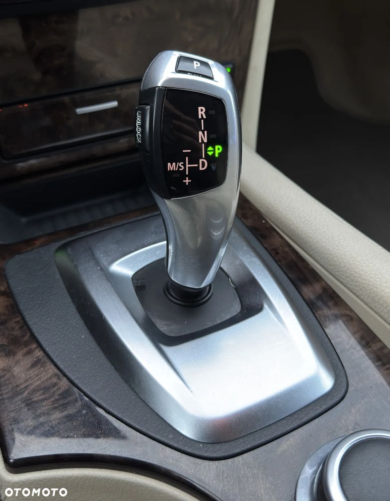 BMW Seria 5 525i Edition Exclusive - 27