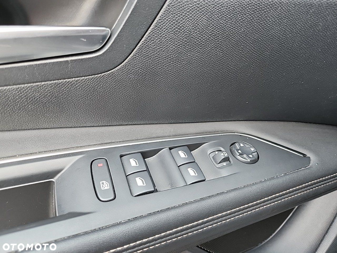 Peugeot 3008 1.5 BlueHDi GT S&S EAT8 - 14