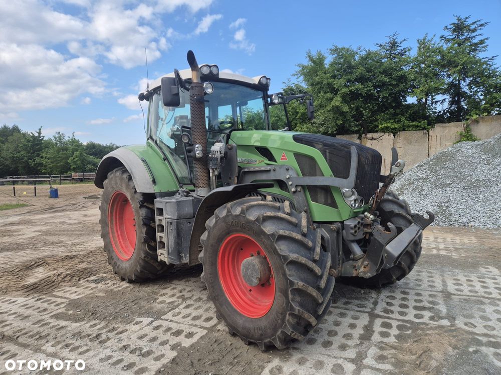 Fendt 822 - 2