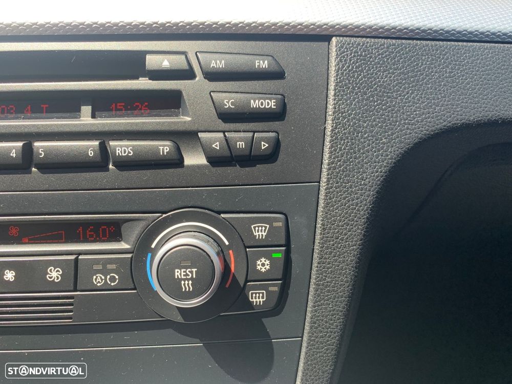 BMW 120 d Coupe Auto - 29