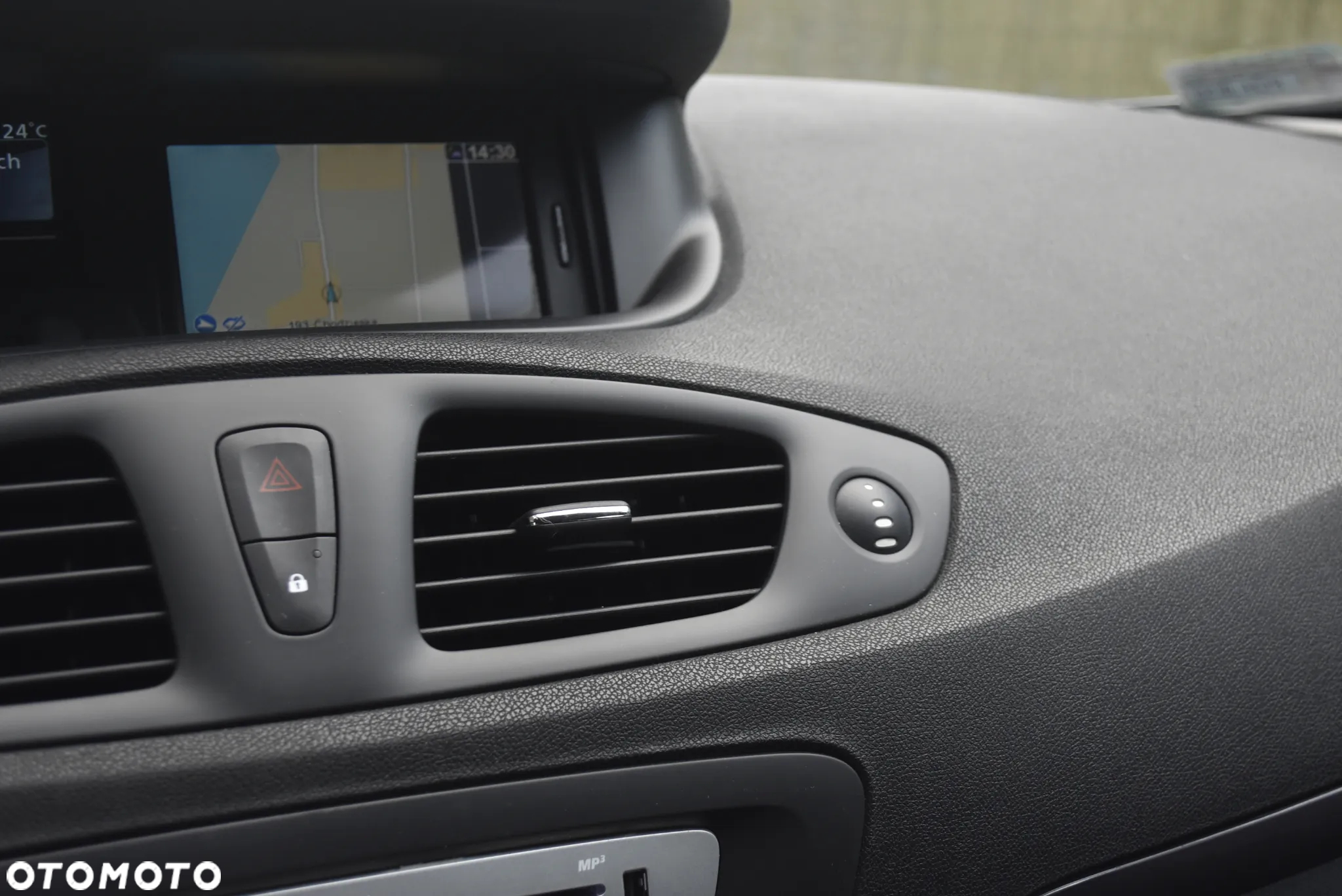 Renault Scenic ENERGY TCe 130 S&S LIMITED - 13