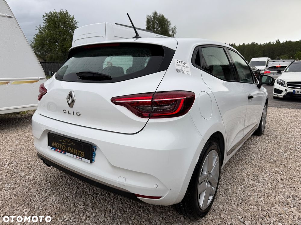 Renault Clio - 6