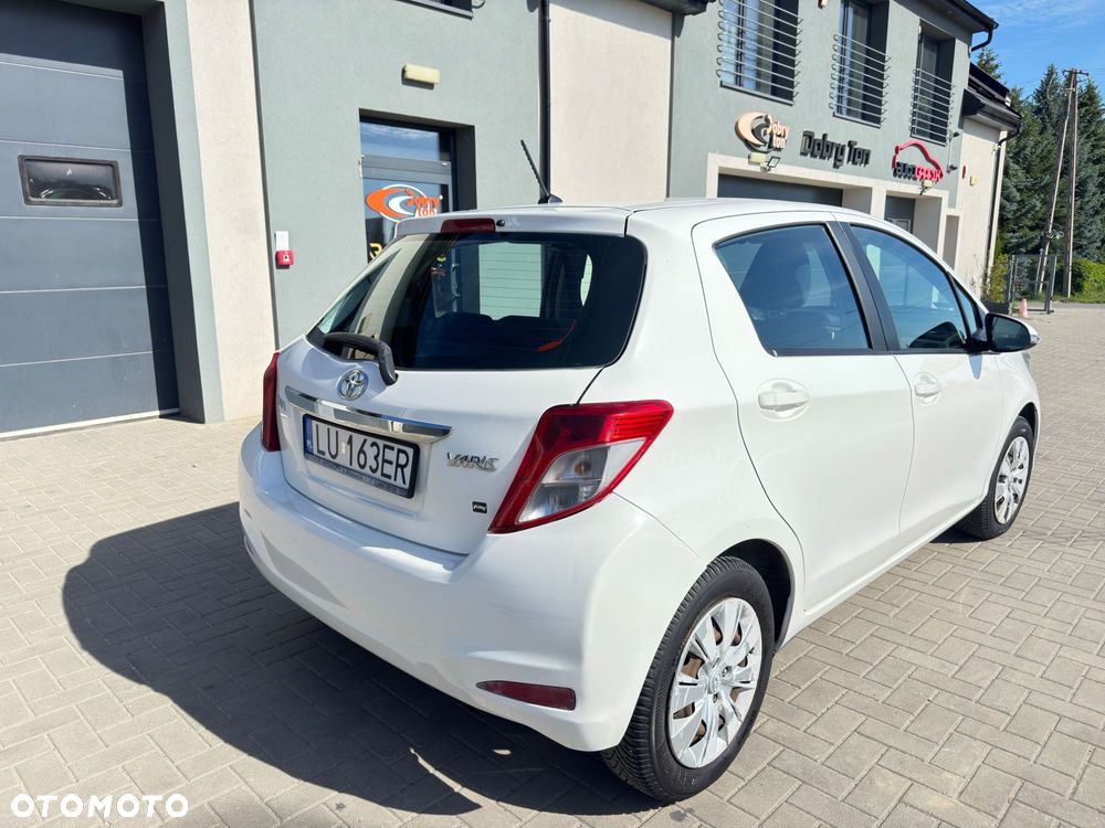 Toyota Yaris - 4