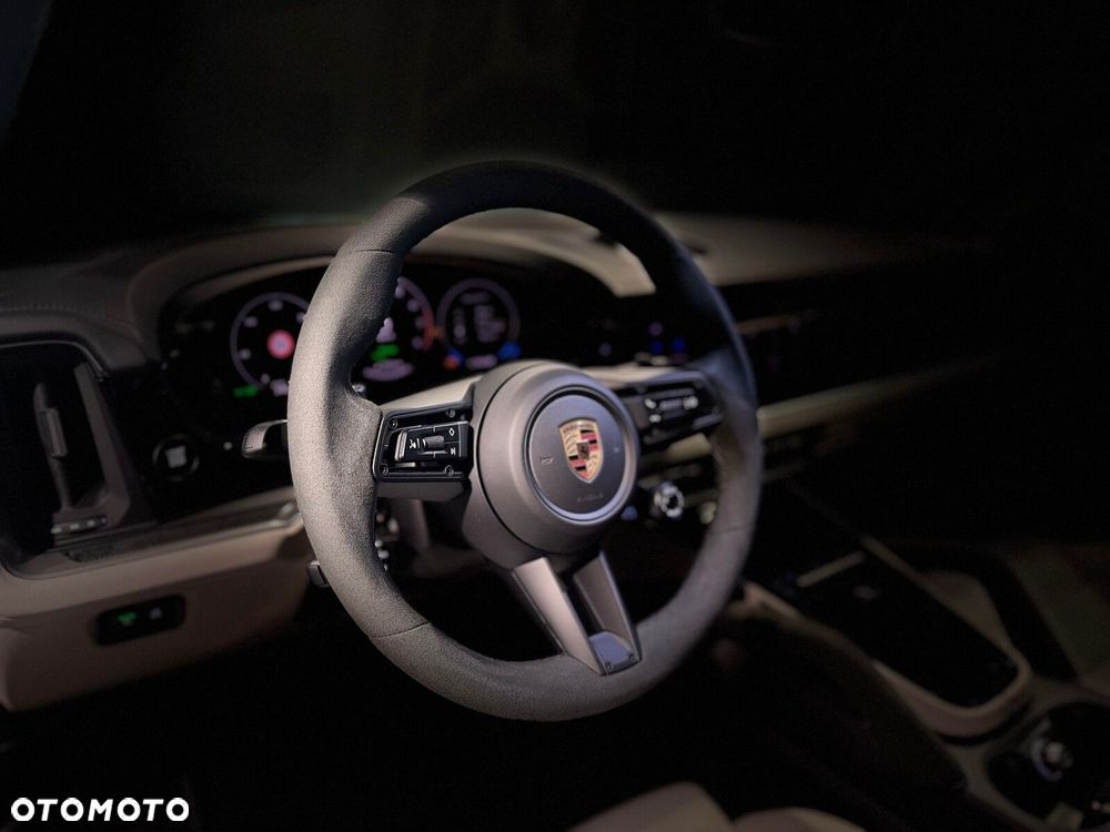 Porsche Cayenne - 20