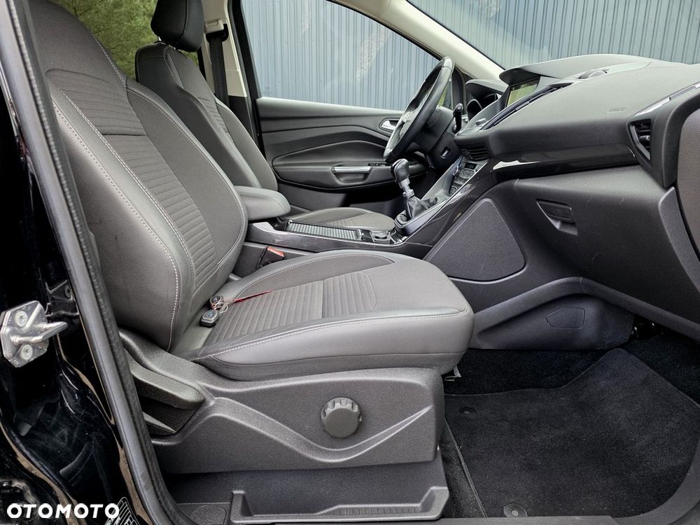 Ford Kuga 2.0 TDCi AWD Titanium - 15