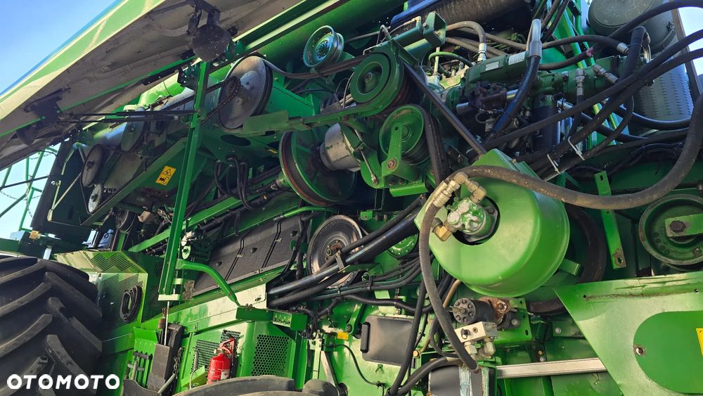 John Deere S690i - 6