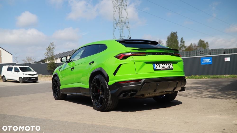 Lamborghini Urus Standard - 2