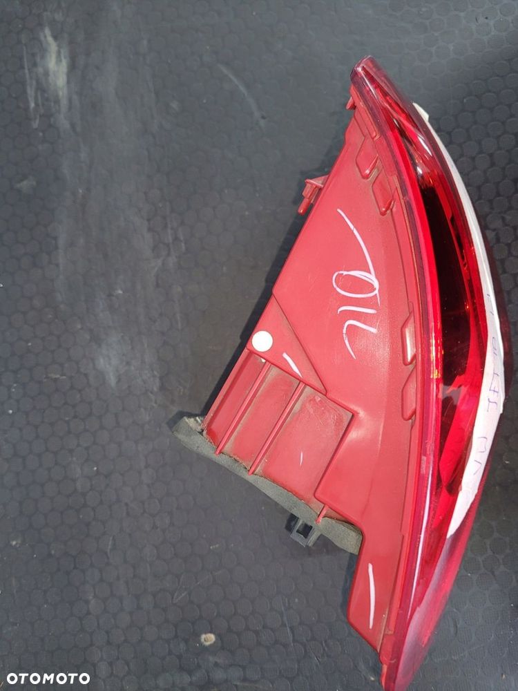 LAMPA LEWY TYŁ VW JETTA 5C6945095A - 2