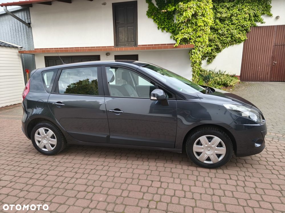 Renault Scenic 1.6 16V 110 TomTom Edition - 8