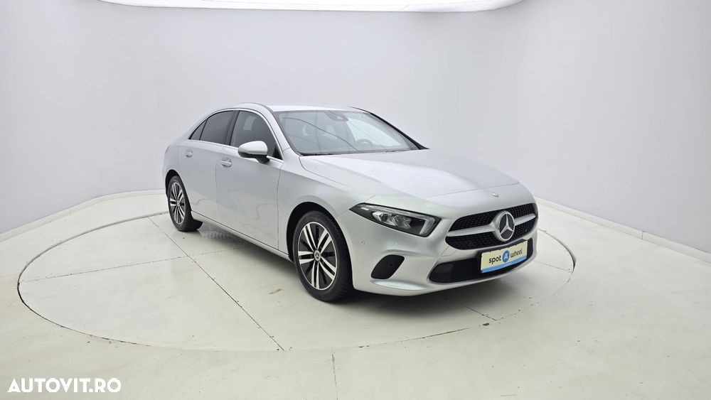 Mercedes-Benz A - 4
