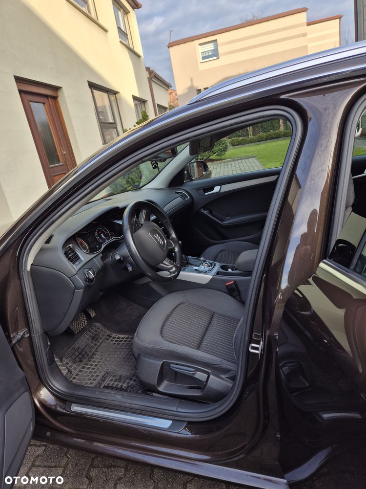 Audi A4 Avant 2.0 TDI DPF multitronic Ambiente - 4