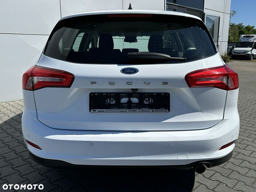 Ford Focus 1.5 EcoBlue Start-Stopp-System COOL&CONNECT - 11
