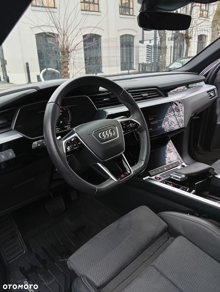 Audi e-tron - 8