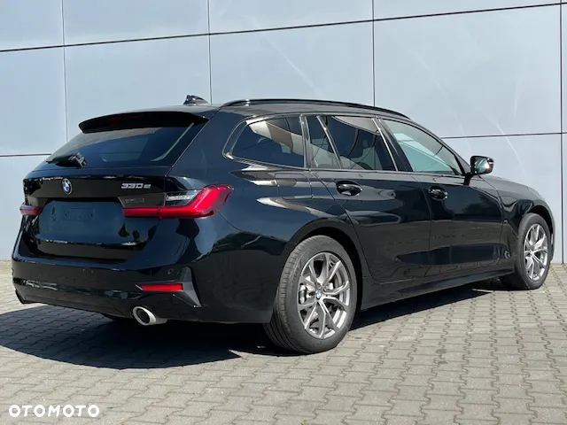 BMW Seria 3 330e xDrive M Sport sport - 8
