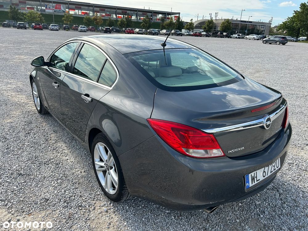 Opel Insignia 2.0 T Cosmo - 4