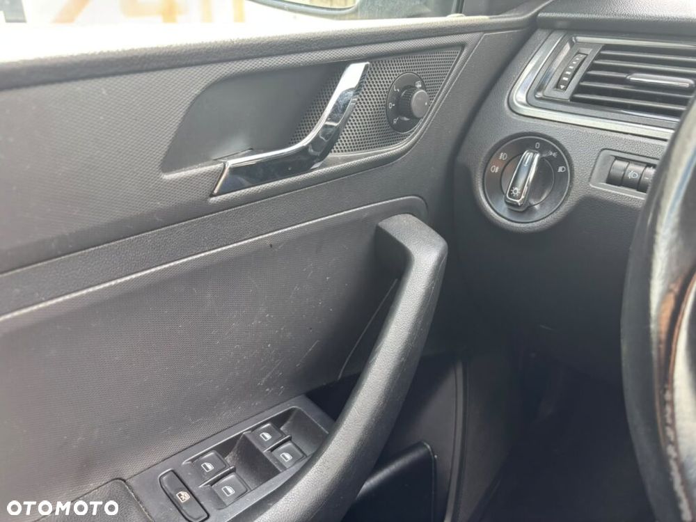 Skoda RAPID 1.6 TDI Ambition - 10