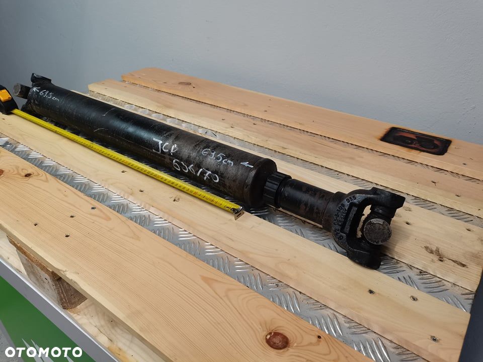 JCB 536-70 {Wał pędny} - 1