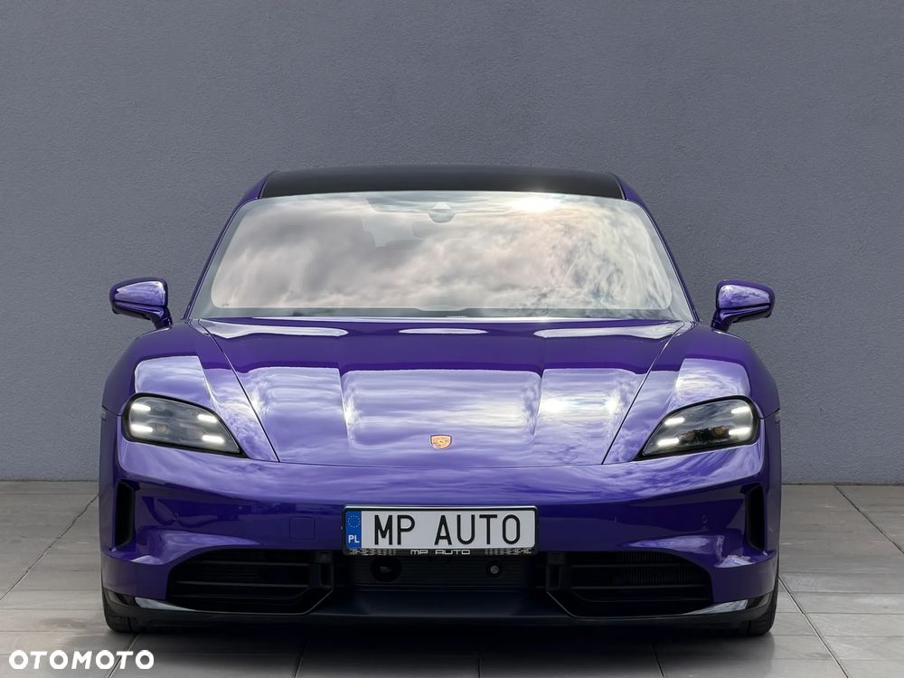 Porsche Taycan - 3