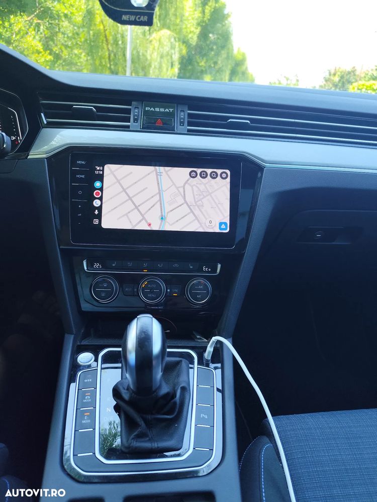 Volkswagen Passat - 8