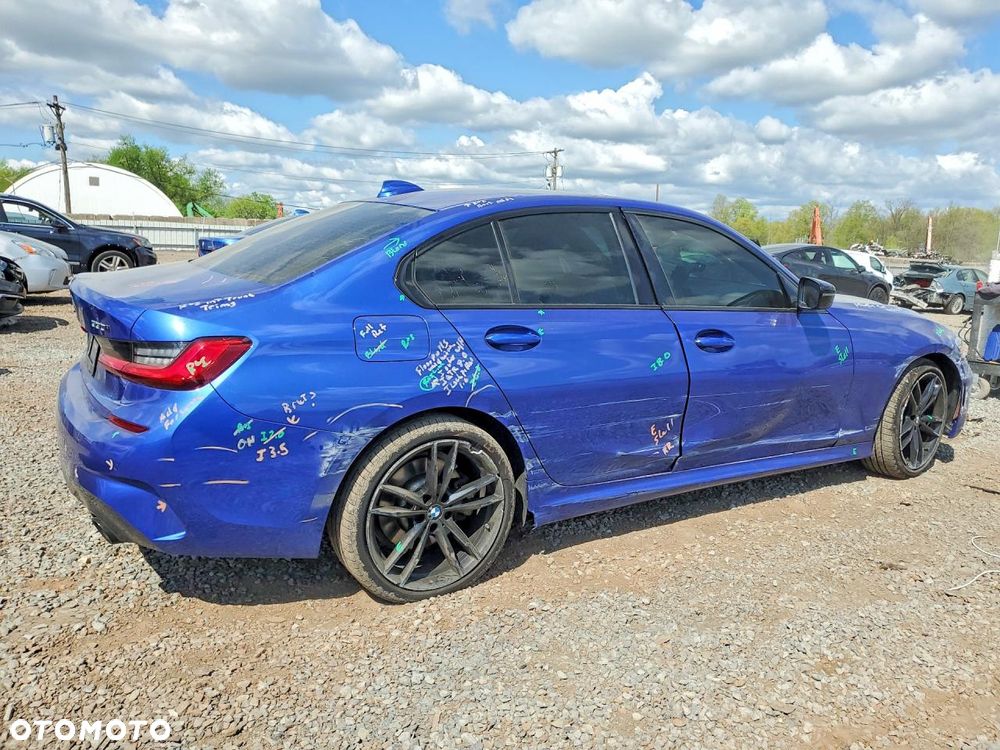 BMW Seria 3 330i xDrive M Sport - 4