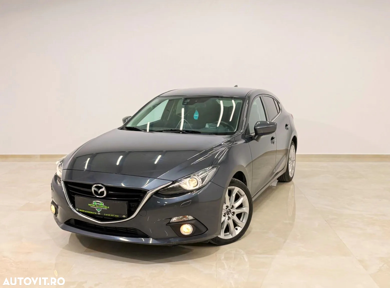 Mazda 3 - 5
