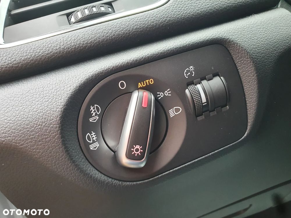 Audi Q3 2.0 TDI Quattro S tronic sport - 21