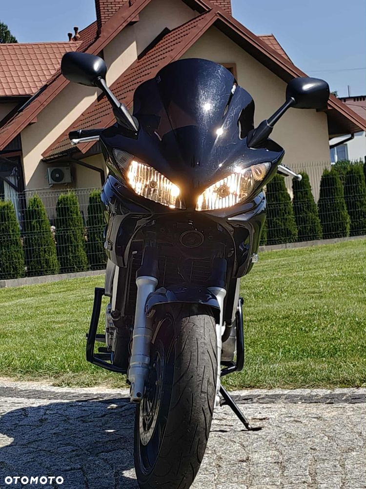 Yamaha FZ6 - 9