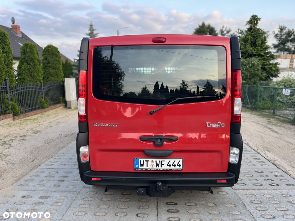 Renault Trafic LONG DOKA Holenderka 6 osobowy - 28