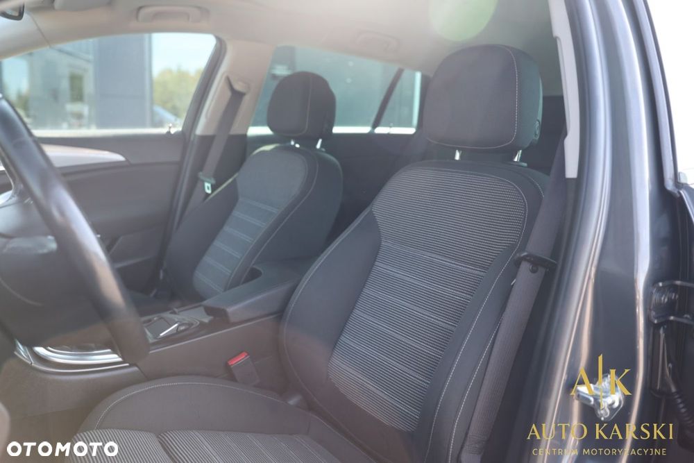 Opel Insignia - 31