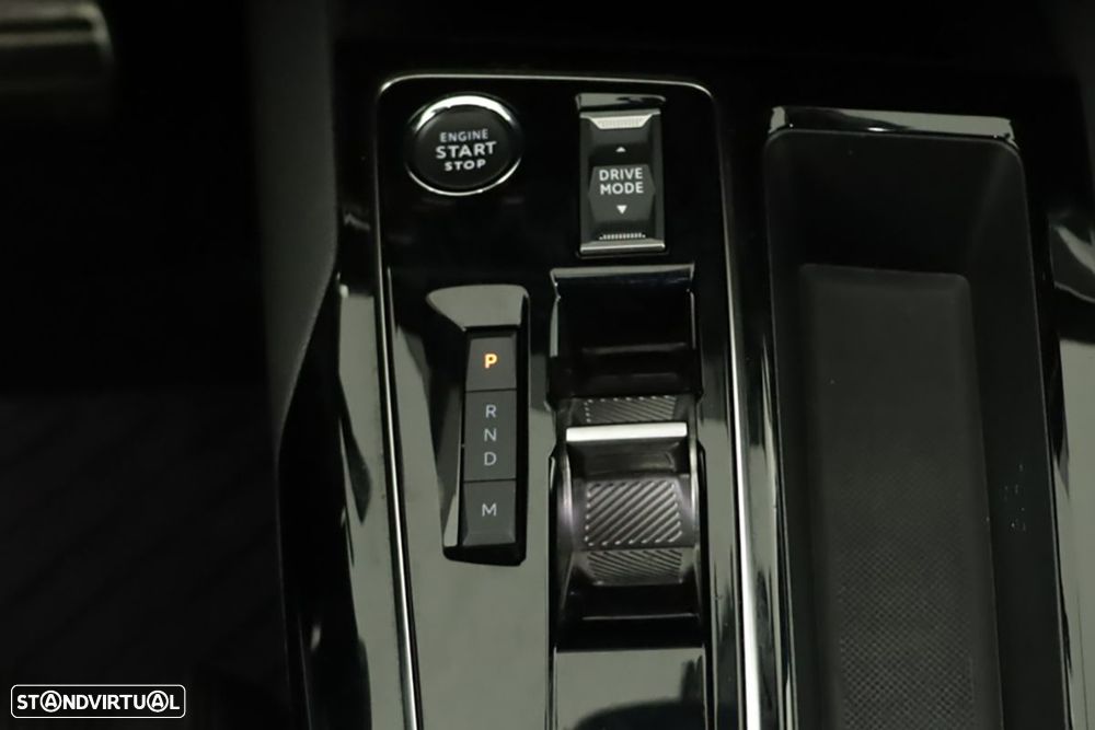 Peugeot 3008 1.2 Hybrid Allure e-DCS6 - 14