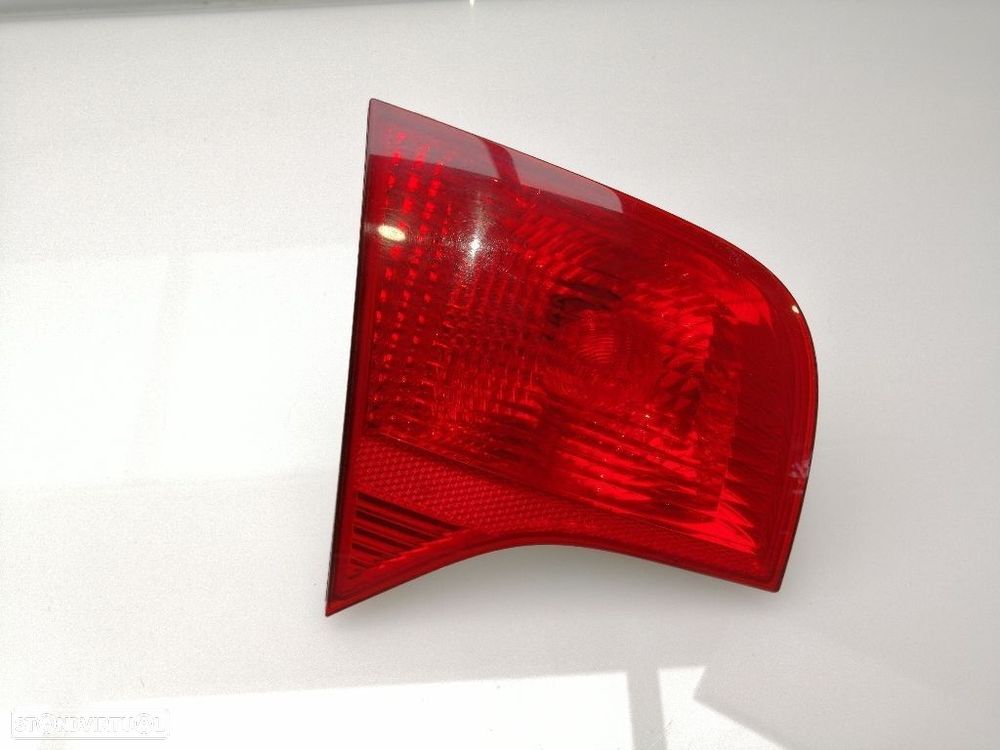 FAROLIM TRASEIRO ESQUERDO AUDI A4 2006 -8E5945093 - 4
