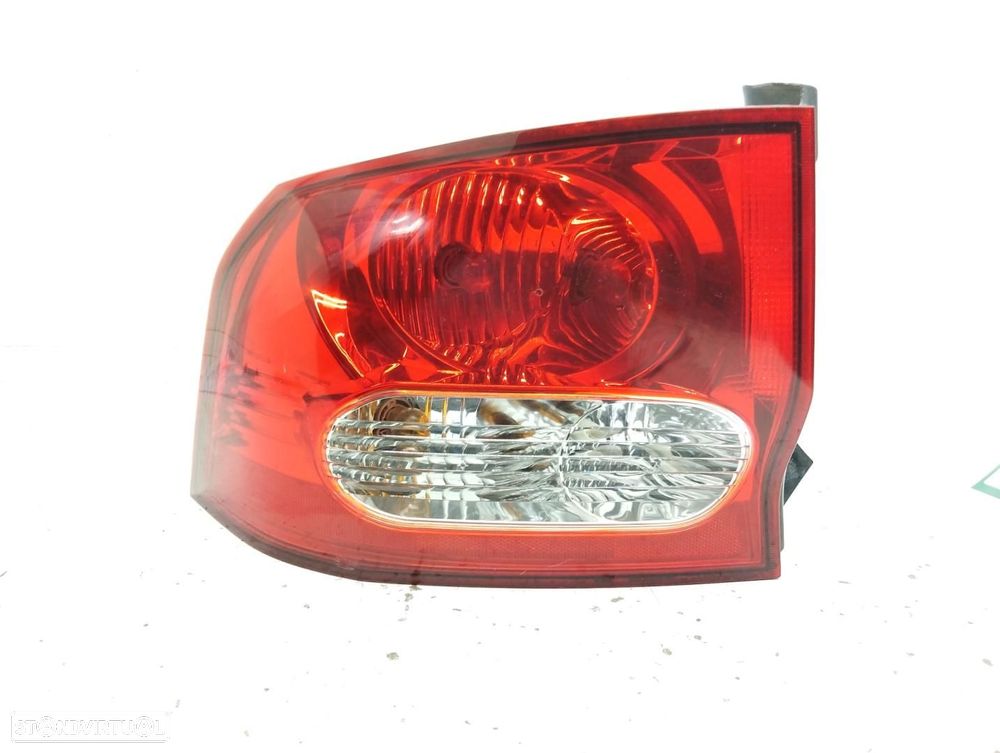 FAROLIM TRASEIRO ESQUERDO SSANGYONG ACTYON - 1