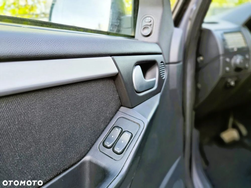 Opel Meriva - 19