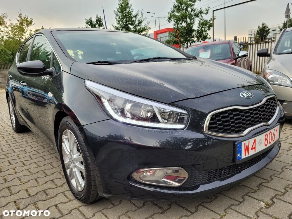 Kia Ceed 1.4 CVVT ISG Dream Team Edition