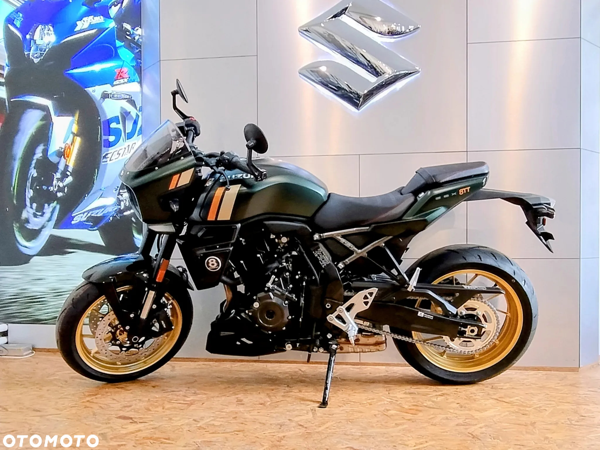 Suzuki GSX - 4