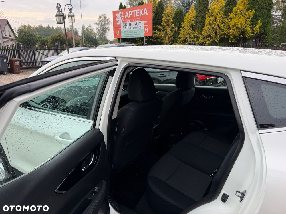 Nissan Qashqai 1.2 DIG-T N-Connecta EU6 - 7