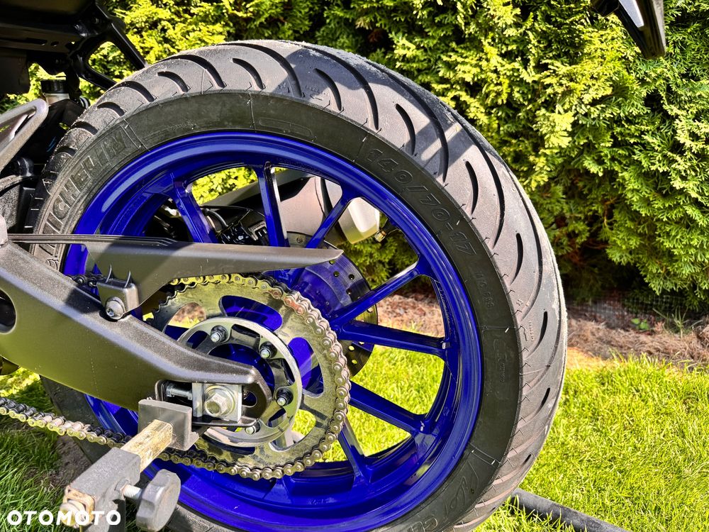 Yamaha YZF - 12
