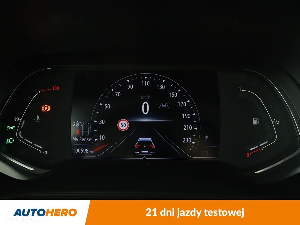 Renault Captur - 19