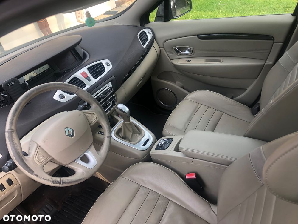Renault Scenic 2.0 dCi Privilege - 15